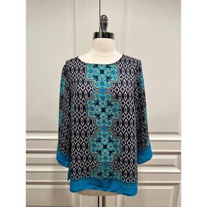 🔥 SALE 3/4 sleeve print blue tunic by Olive + Rose size M A282